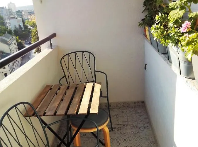 Charming N - Experience Your Way *